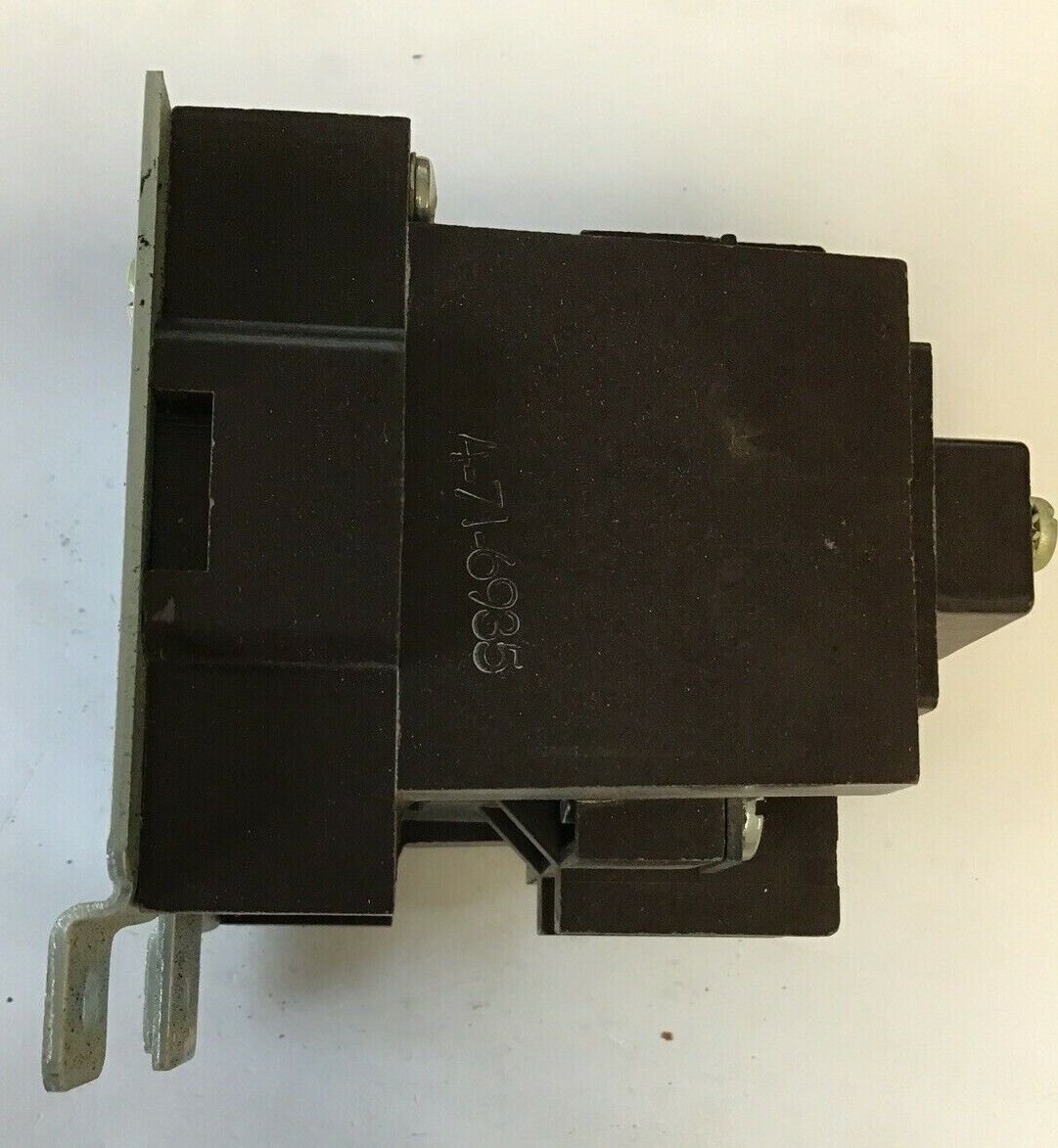 CUTLER HAMMER MAGNETIC A.C. CONTACTOR 9560H390 30A 208/240VAC 50-60CY 2POLE