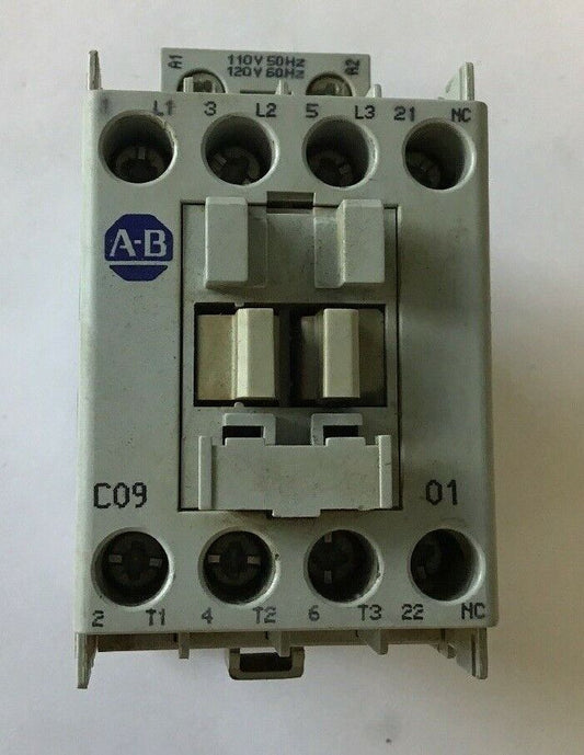 ALLEN BRADLEY 100-C09*01 SER.A 600VAC MAX 32A  CONTACTOR
