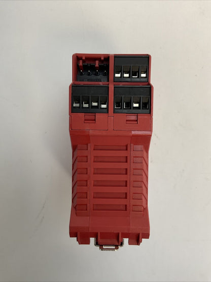 ALLEN BRADLEY 440R-M23147 SER B MSR138DP SAFETY RELAY OUTPUT AC15 250V DC13 24V
