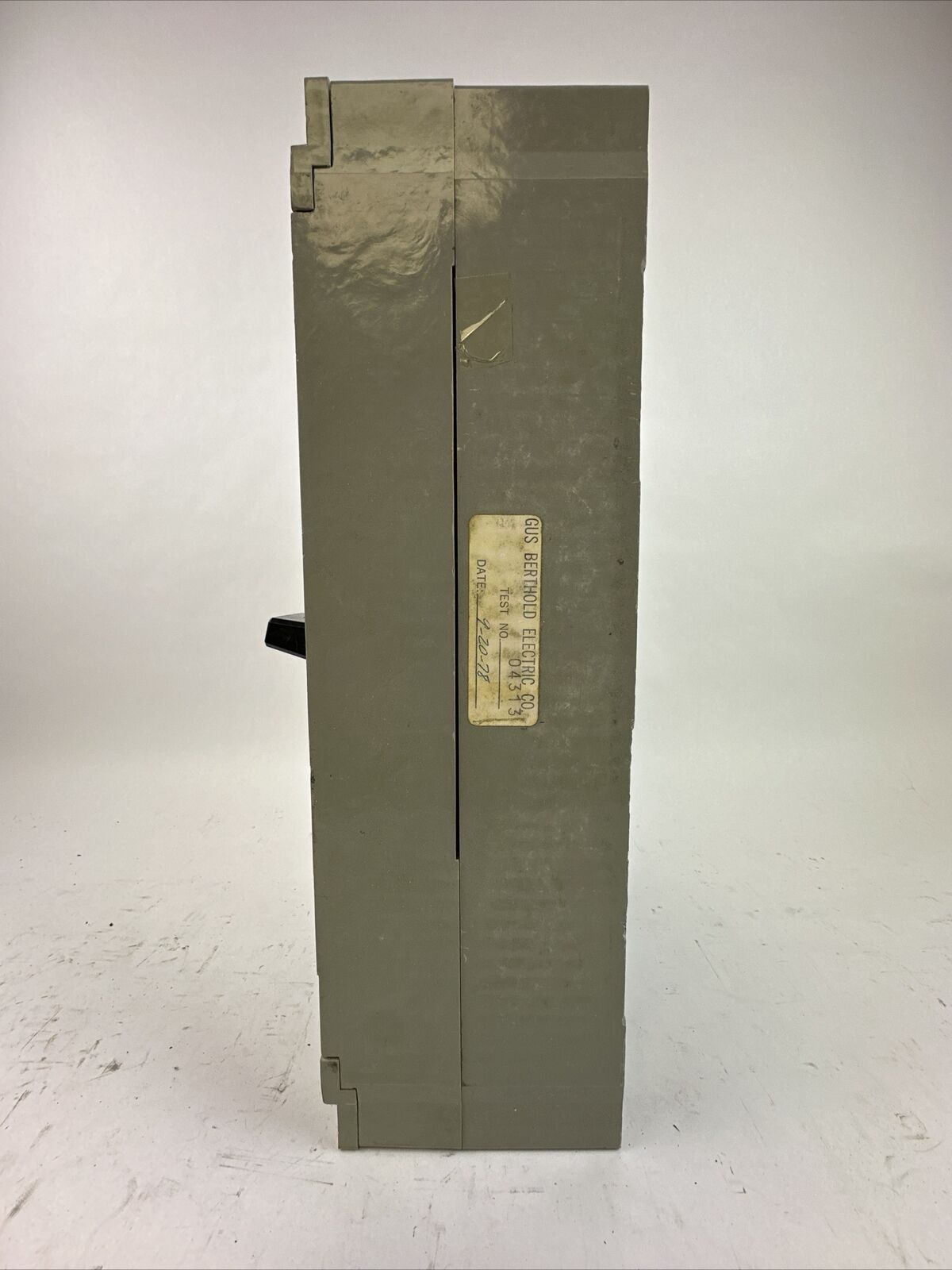 ITE HK3-F120 3POLE 600VAC CIRCUIT BREAKER FRAME HK3B800 800AMP TRIP UNIT