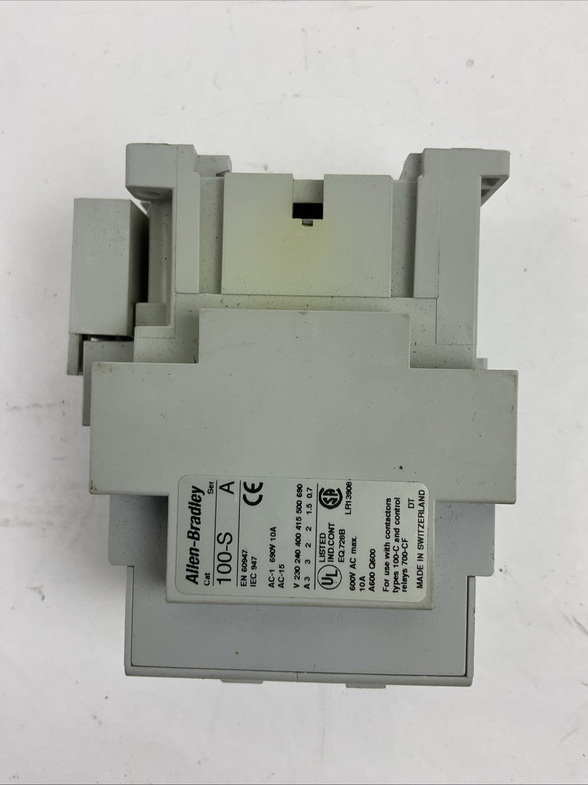 ALLEN BRADLEY 100-C37KP10 CONTACTOR 100-C37*00 SER B 600VAC 50AMP 30HP 3PH