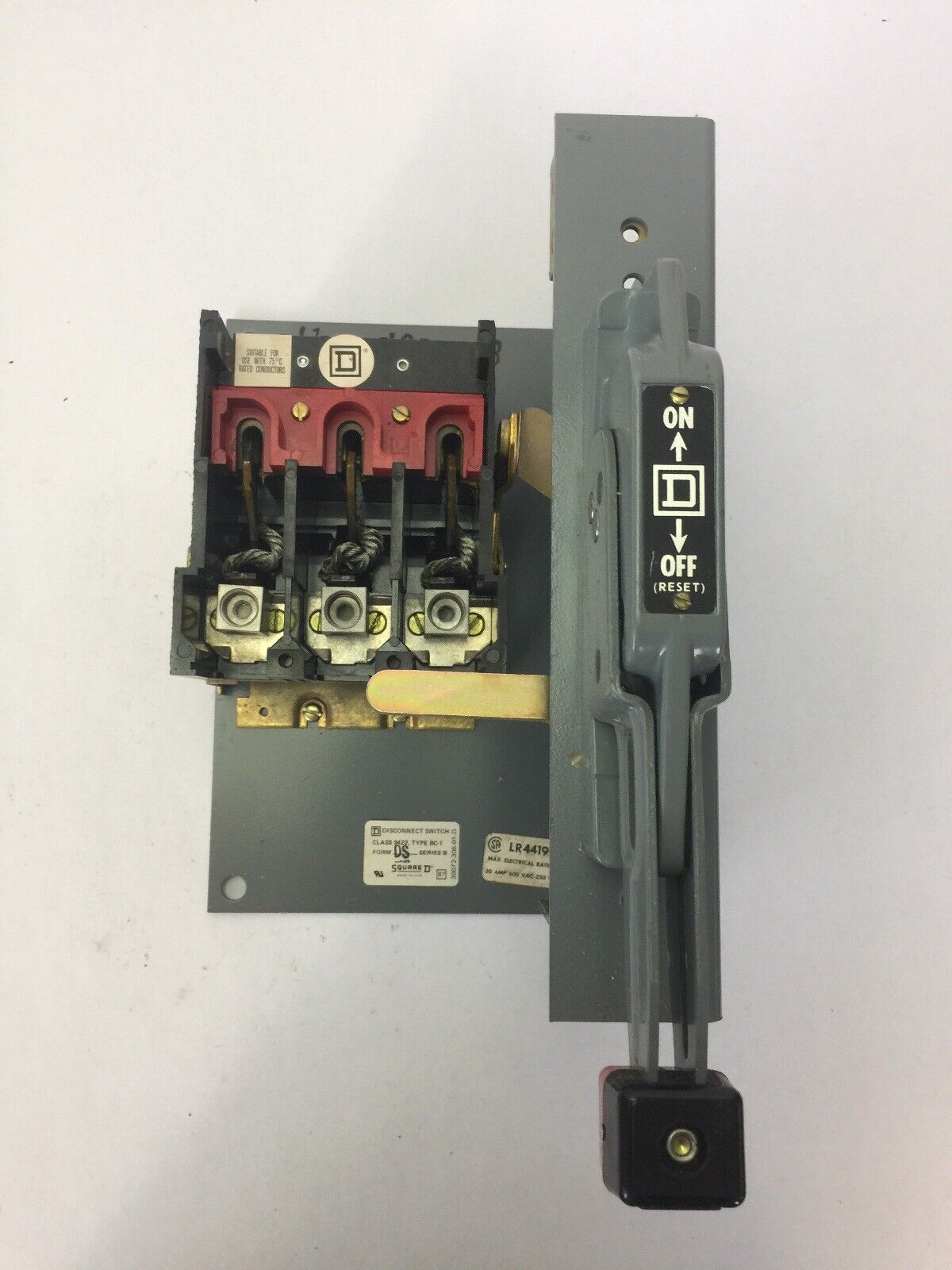 SQUARE D 9422 BC-1 SER A FLANGE MOUNTED DISCONNECT SWITCH 30A NON-FUSIBLE RIGHT