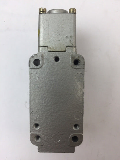 WESTINGHOUSE RRLAA1 OIL TITE LIMIT SWITCH 600VAC 10 AMP