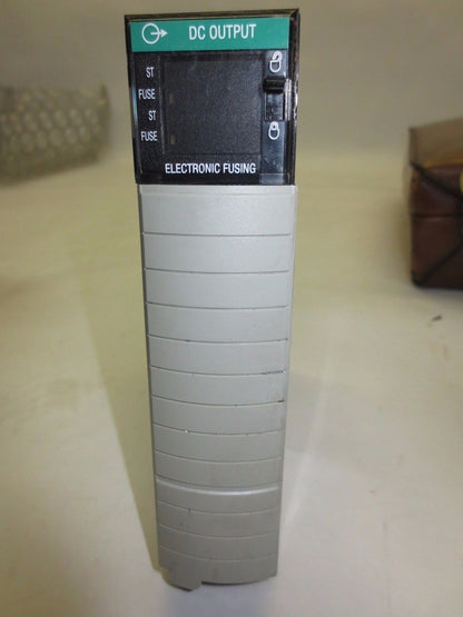 ALLEN-BRADLEY 1756-OV16E/A Ser. A CONTROLLOGIX DC OUTPUT16 PT24VDC SINK 10-30VDC