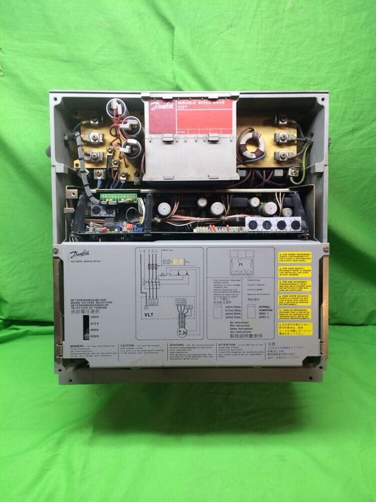 DANFOSS VLT-205 175F3028 012702G209 VARIABLE SPEED DRIVE