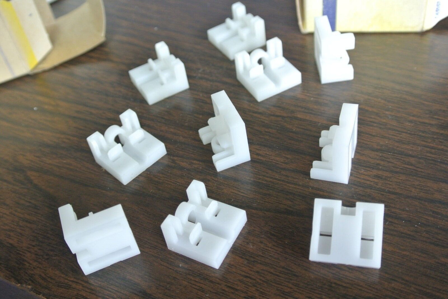 SQUARE D NH5 (1) NH6 (2), NH 34 (1) SOCKET END PLUGS, CONNECTORS RETAINER CLIPS