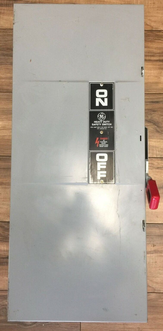 GE THN3364 SAFETY SWITCH 200AMP 250VDC 600VAC 150HP 3 PHASE NON-FUSIBLE MODEL 7