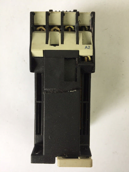TELEMECANIQUE CA3DN31 CONTACTOR 600VAC  COIL 24V