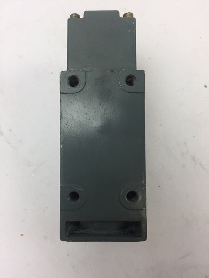 GE CR115G11110 LIMIT SWITCH 600 V