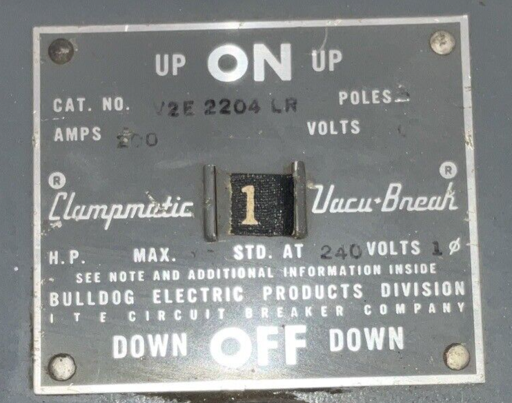 ITE V2E2204LR PANELBOARD SWITCH VACU-BREAK 200A 240V **MISSING LOWER FUSE CLIP**