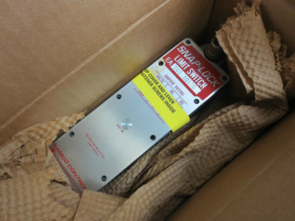 NAMCO EA700-30100 SNAP-LOCK LIMIT SWITCH - NEW SURPLUS