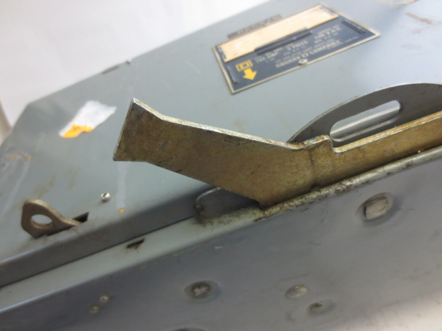 SQUARE D QMB-324 FUSIBLE PANEL SWITCH - 240VAC, 200A, 3-POLE