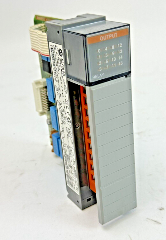 ALLEN-BRADLEY - 1746-OW16 SER. D FW N/A - SLC 500 OUTPUT MODULE