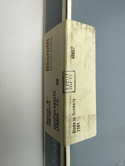 REXROTH R961003816 SEAL KIT LFA32D.-7XJ    HV