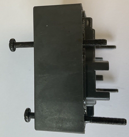 SIEMENS 142-1BD40-0XA0 DIGITAL OUTPUT 24VDC 2A