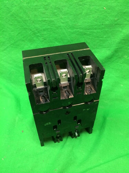 GENERAL ELECTRIC 30 AMP 3 POLE CIRCUIT BREAKER TEB132030 240VAC