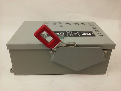 GE THN3361J MODEL 2 SAFETY SWITCH 30A 3P 600VAC/250VDC 30 MAX H.P.