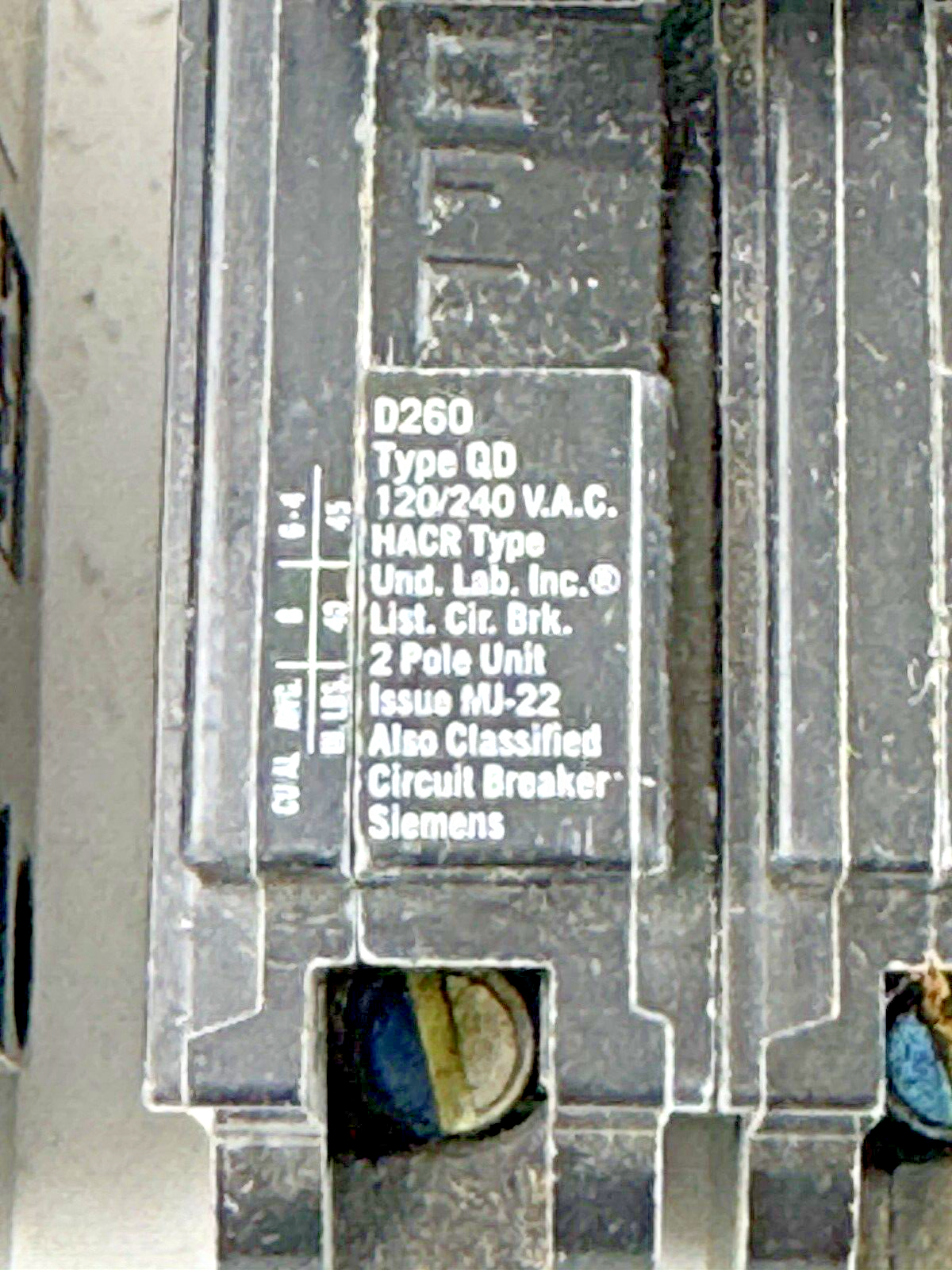 ITE / SIEMENS *BOX OF 4* - D260 - CIRCUIT BREAKERS-60A/2POLE/240VAC/TYPE QD/NEW