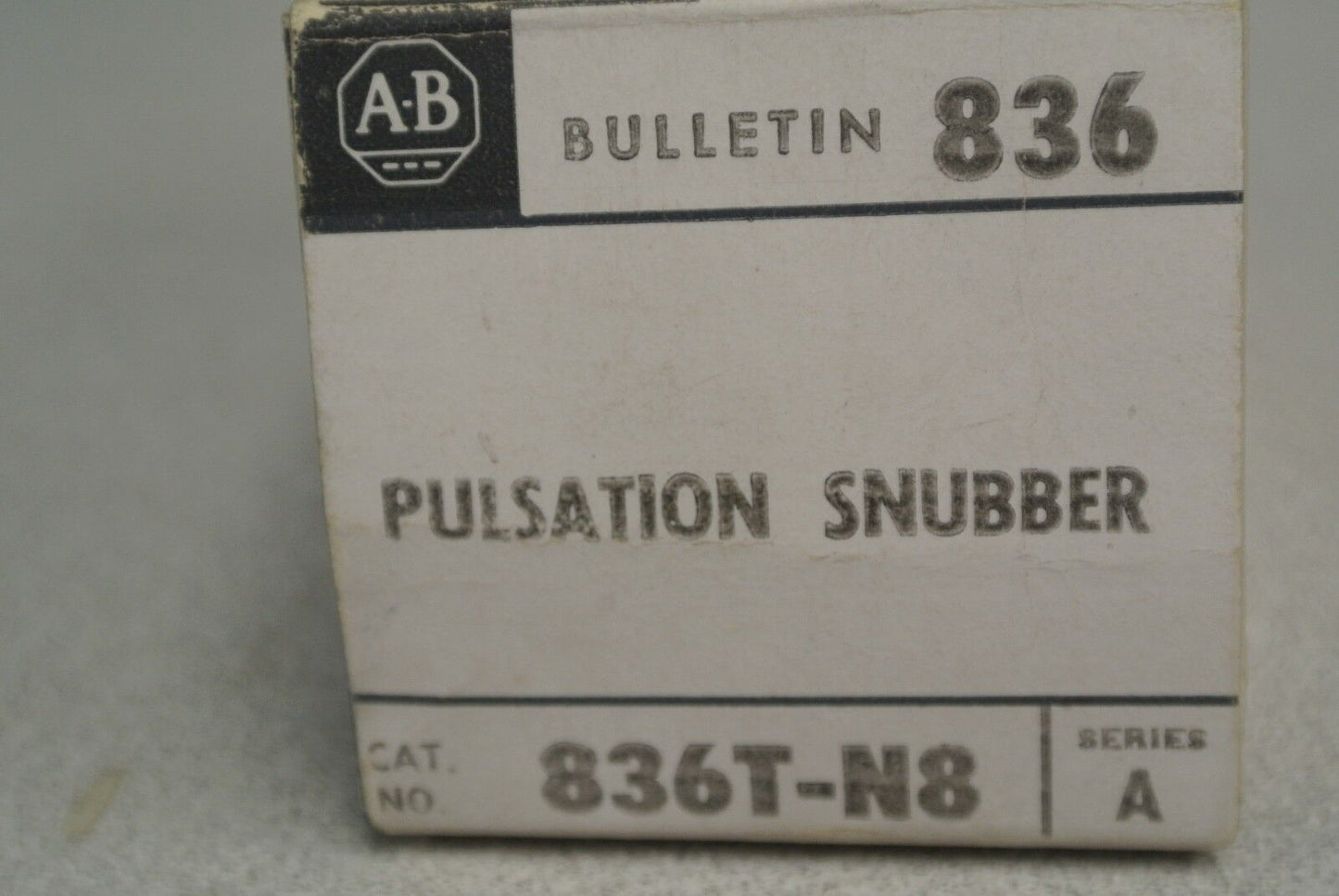 ALLEN-BRADLEY 836T-N8 Ser. A / PULSATION SNUBBER - NEW SURPLUS