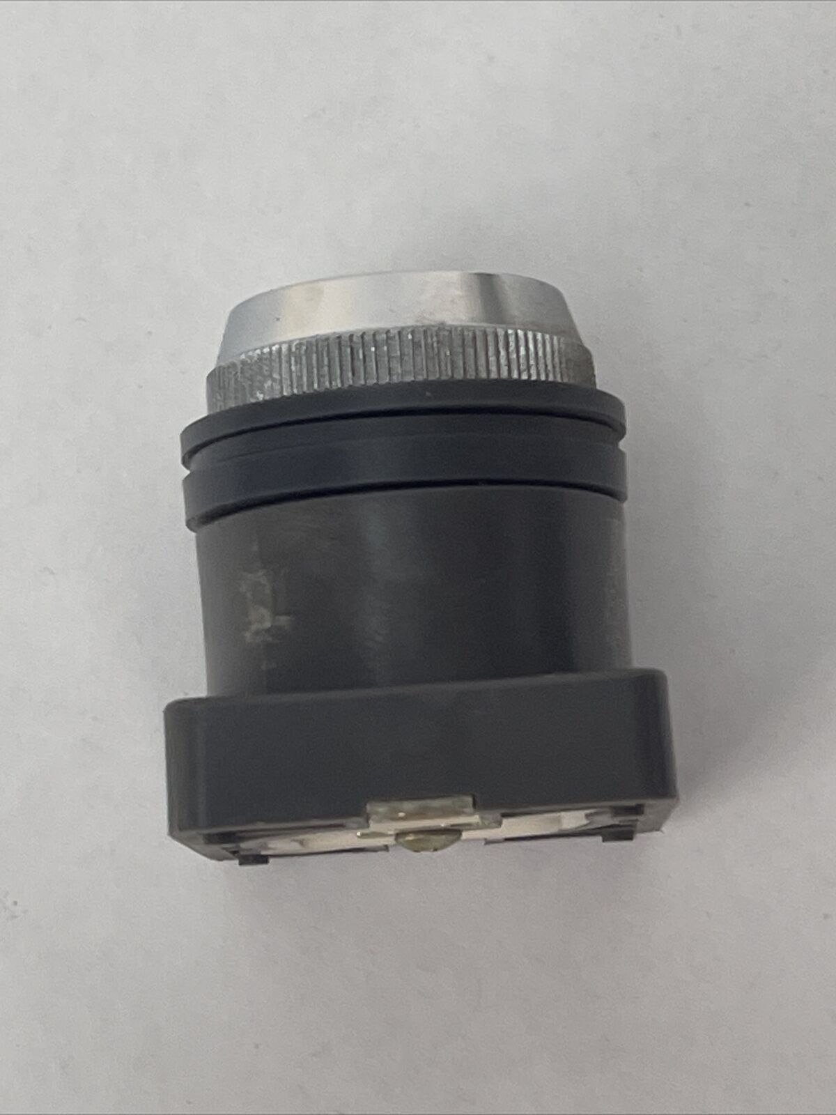 IDEC ELR1/EPRPT PILOT LIGHT NO BULB 120V LAMP