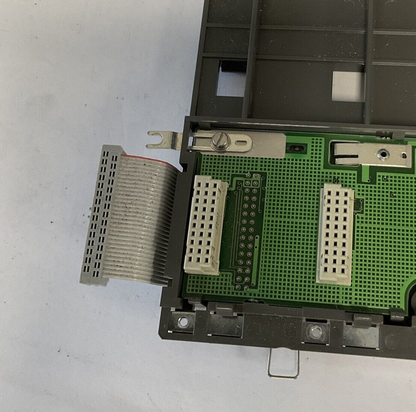SCHNEIDER AUTOMATION DTA 201/AS-HDTA-201 SECONDARY SUBRACK 5 SLOT REV11.01