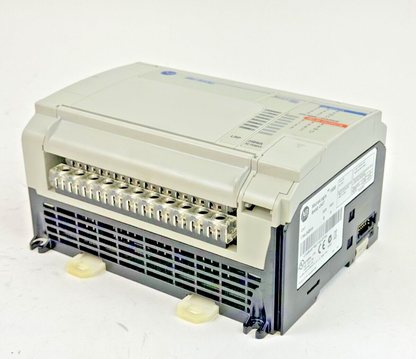 ALLEN-BRADLEY - 1764-24BWA SER. B REV. A - BASE UNIT & 1764-LRP - CPU UNIT