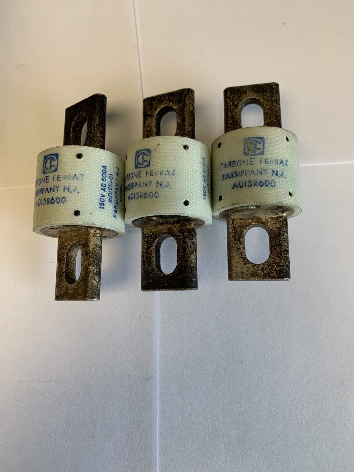 CARBONE-FERRAZ A015R600 SEMICONDUCTOR / RECTIFIER FUSE / 150A / 600V "Lot of 3"