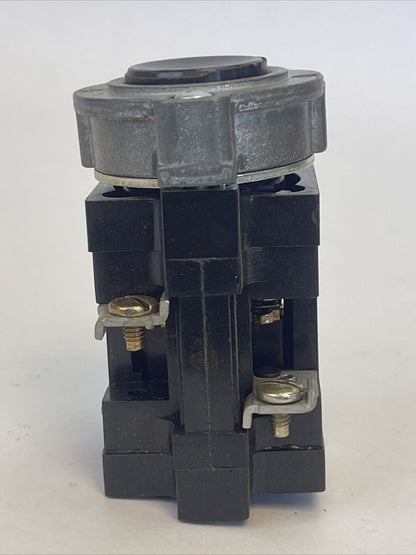 CUTLER HAMMER 10250H479-12 1077 PUSHBUTTON OPERATOR BLACK P.B. BASE MTG.