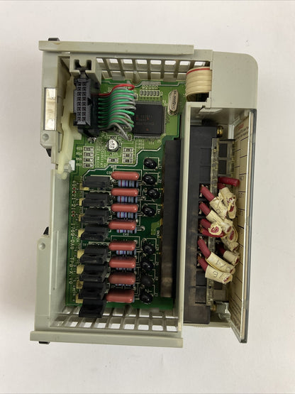 ALLEN BRADLEY 1769-OA8 SER A REV 1 F/W REV 1.1 8PT 85-264VAC OUTPUT MODULE