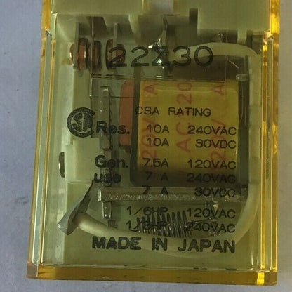 IDEC RH1B-U RELAY 120VAC ***LOTOF10***