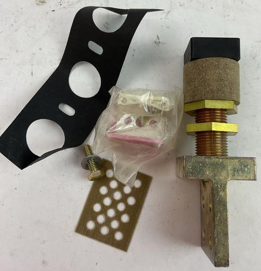 SIEMENS RS5774 REAR CONNECTING STUD USE WITH FRAM TYPE J, JD