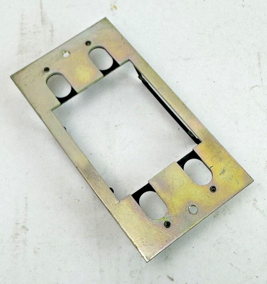 ITE / SIEMENS - FP9555 -TWO POLE FACE MOUNTING PLATE FOR TYPE BQ CIRCUIT BREAKER