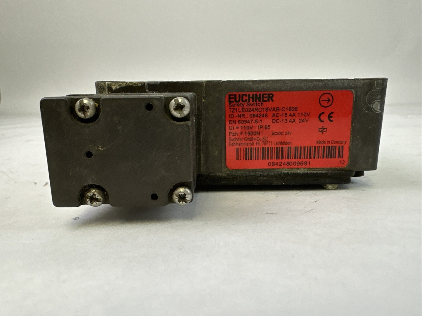 EUCHNER TZ1LE024RC18VAB-C1826 SAFETY SWITCH AC-15 4A 110V DC-13 4A 24V