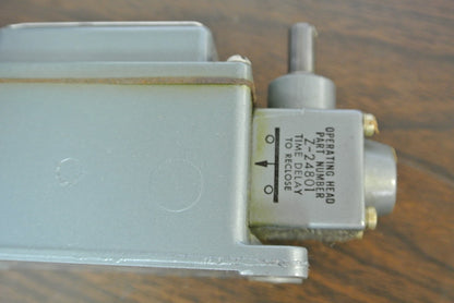 ALLEN-BRADLEY 802T-R5TD Ser. 2 TIME DELAY OILTIGHT LIMIT SWITCH, - NEW SURPLUS