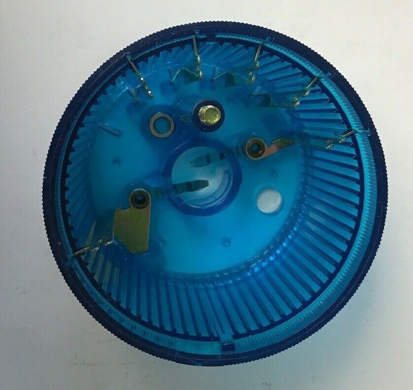 TELEMECANIQUE XVAC361 STACKABLE LIGHT BLUE LENS