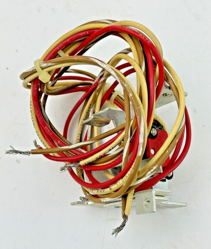 GE - TKMAAS2B2 - AUXILIARY SWITCH - 240VAC - TKM - NEW