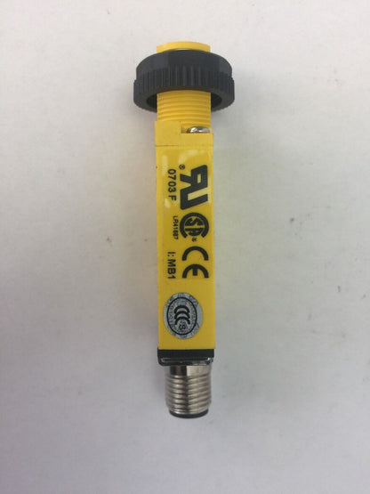BANNER SM2A312FVQD PHOTOELECTRIC SENSORS 24-250VAC 300 mA MINI-BEAM