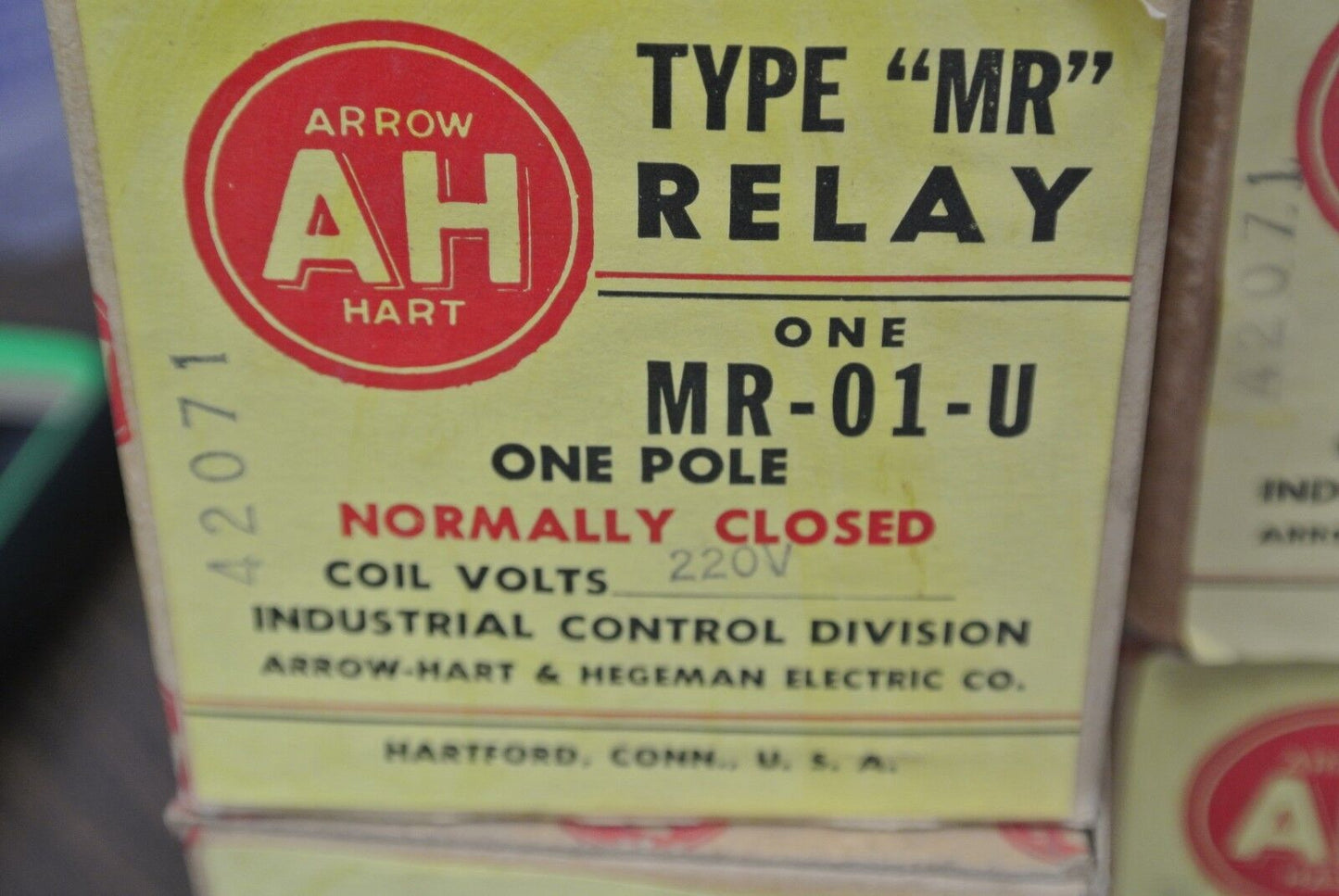 ARROW HART MR-01-U MIDGET RELAY - 220V COIL, 60Hz, 1-POLE -NEW SURPLUS