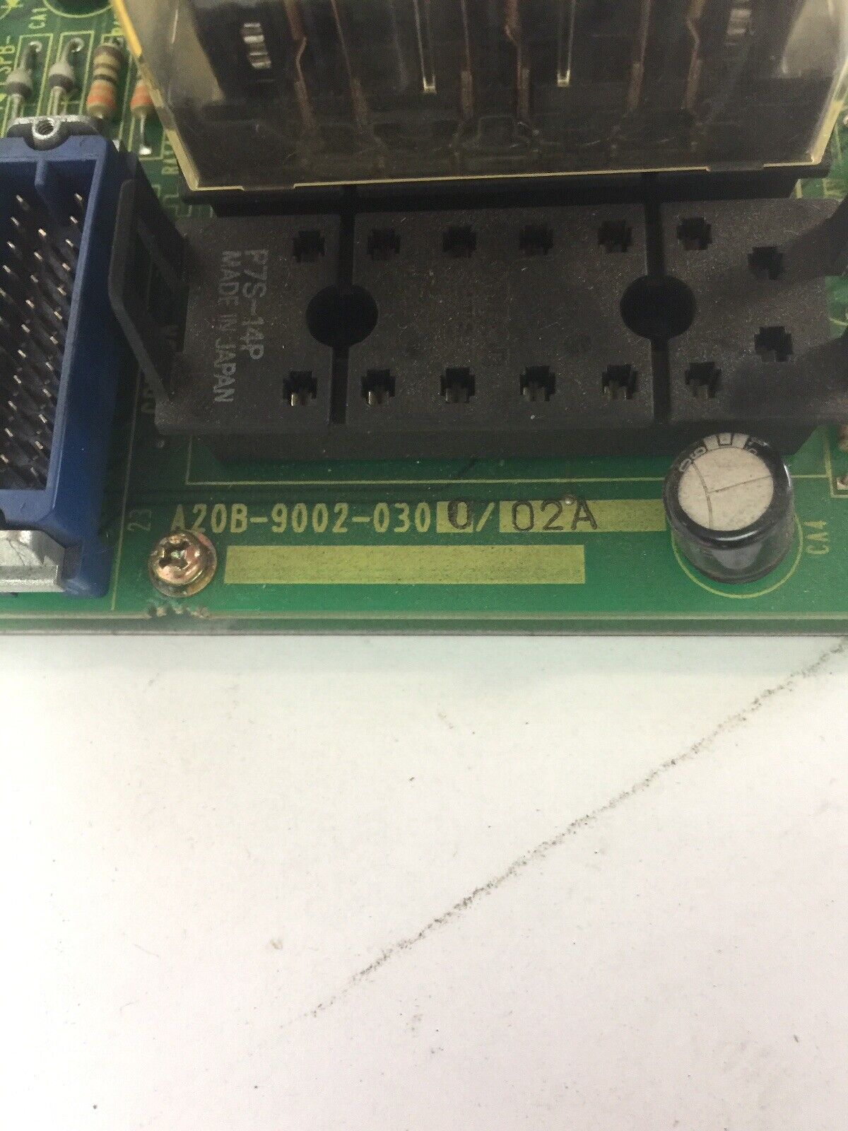 FANUC A20B-9002-0300/02A E STOP RELAY BOARD MISSING RELAYS