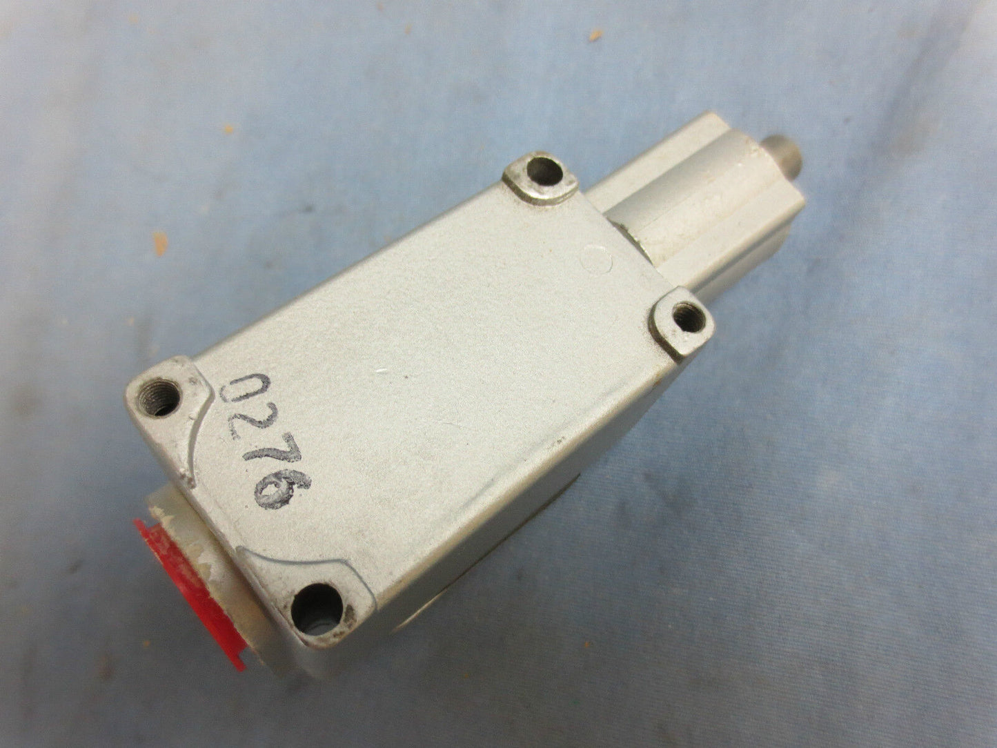 NAMCO EA220-30005 SNAP LOCK LIMIT SWITCH - NEW SURPLUS in BOXES