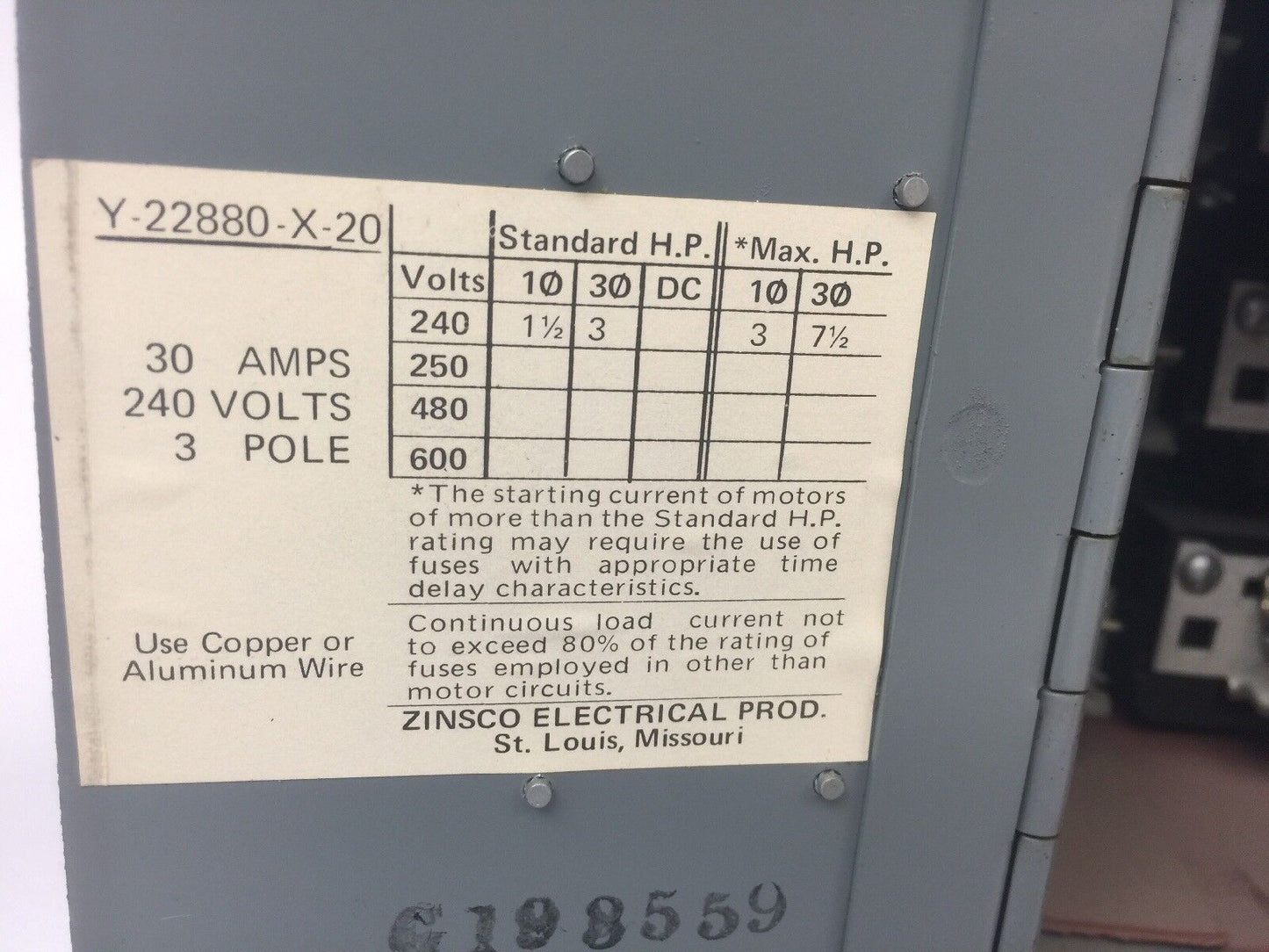 ZINSCO QSFT333B FUSIBLE TWIN PANELBOARD SWITCH 240VAC 30A 3 POLE