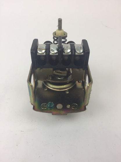 SQUARE D CLASS 9013 TYPE FSG2-S11 PRESSURE SWITCH SERIES B