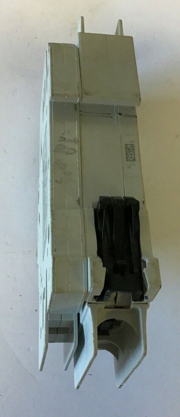 ALLEN BRADLEY 1489-M C 7A 1POLE CIRCUIT BREAKER W/ 1489-ABRA3 AUX. CURCUIT