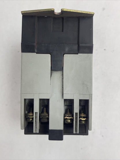 SQUARE D 8501 XM040 INDUSTRIAL CONTROL RELAY FORM KV SER A COIL 120V 60HZ