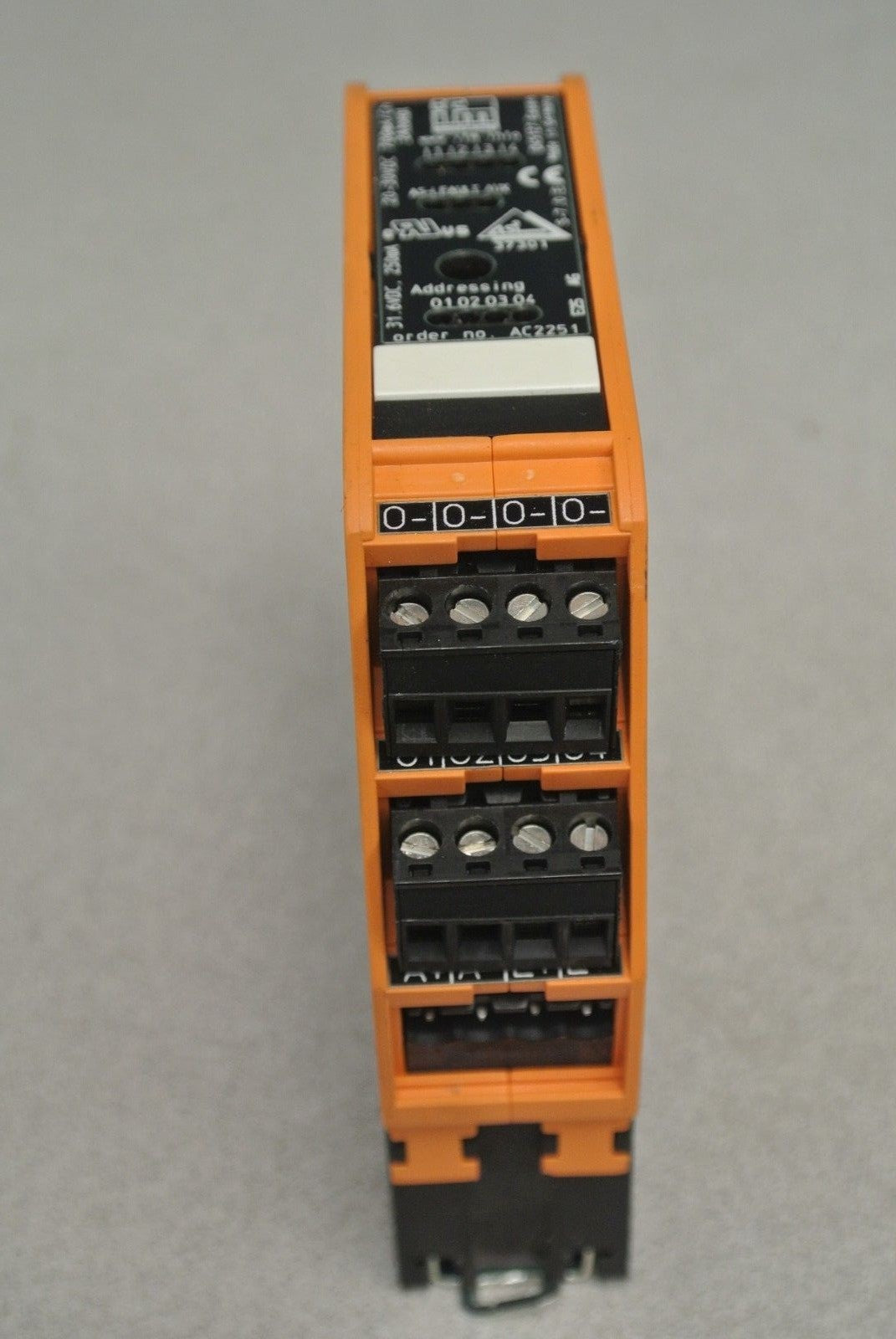 IFM AC2251 INTERFACE MODULE / 31.6VDC, 250mA / 20-30VDC, 700mA/CH / 2A TOTAL