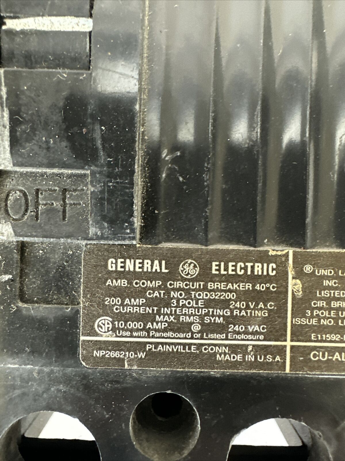 GE TQD32200 CIRCUIT BREAKER 200AMP 3POLE 240VAC