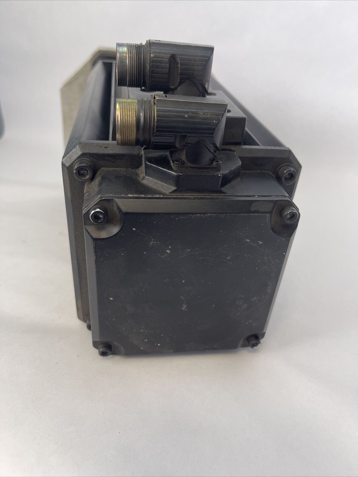 KOLLMORGEN SEIDEL SERVO DRIVE V6SM 71-M 3000-600 15.6A 5.1kW 64/65IP 22Nm