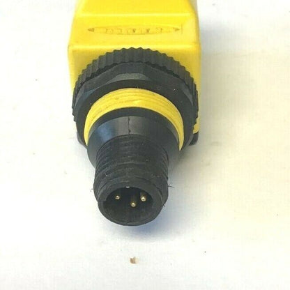 BANNER Q25AW3FF100Q1 RIGHT ANGLE BASE MOUNT SENSOR 20-250VAC 50/60HZ 300MA