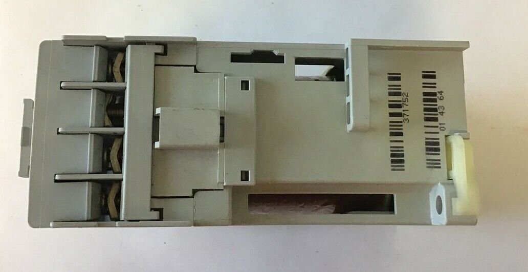 ALLEN BRADLEY 700-CF220D* SER.A CONTACTOR 25A 600VAC
