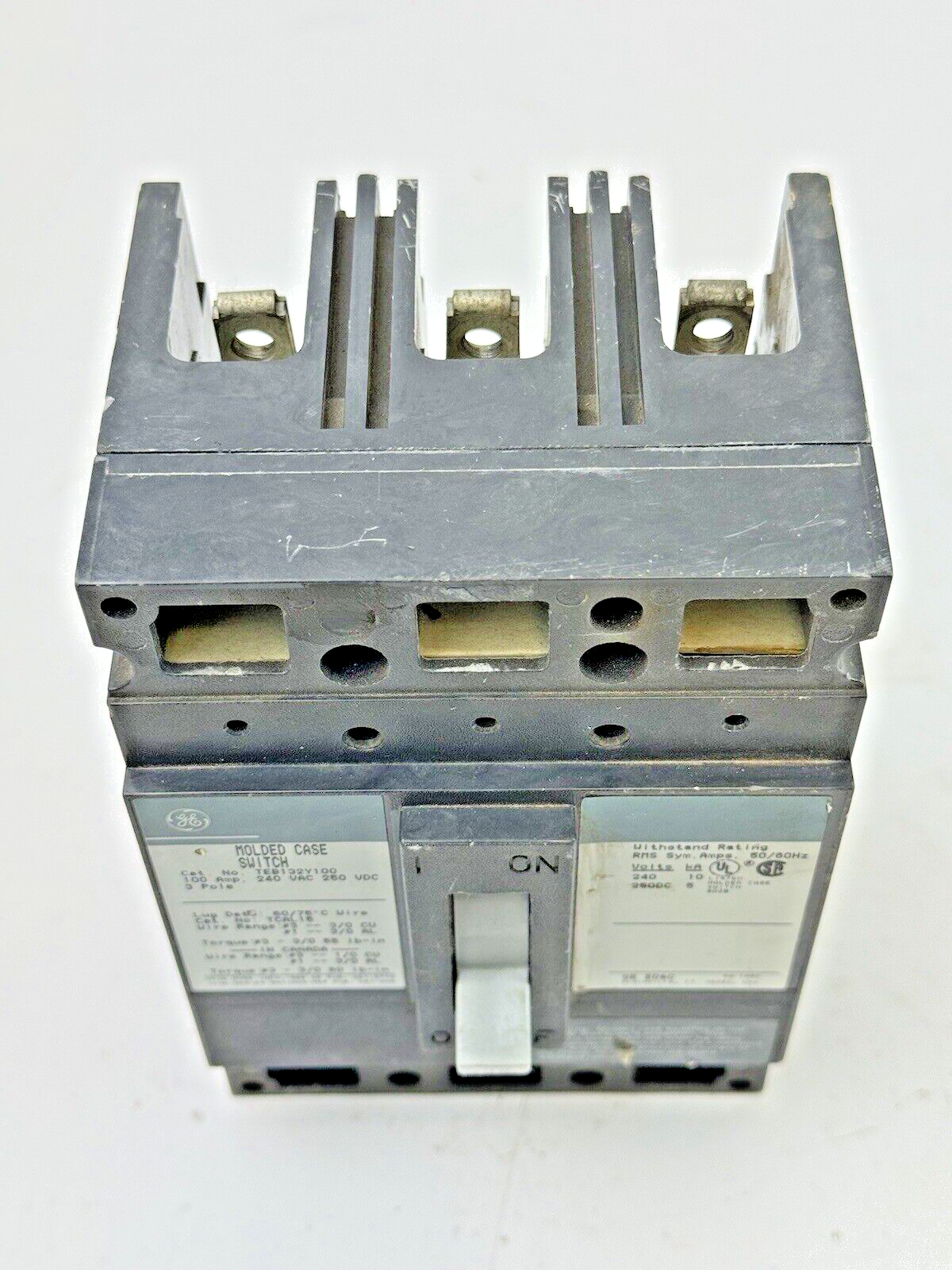 GE - TEB132Y100 - MOLDED CASE SWITCH - 100 A, 240 VAC, 250 VDC, 3 POLE